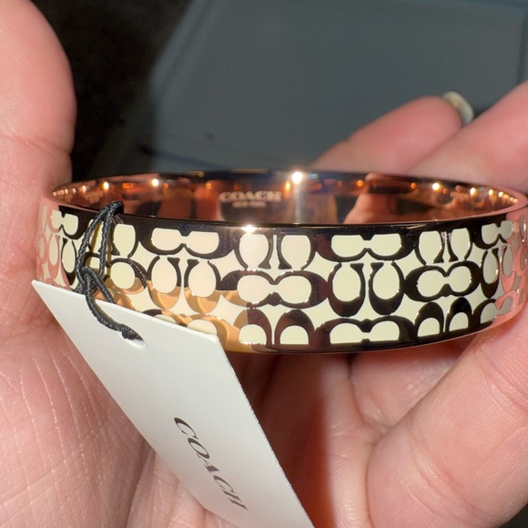 Coach Signature Enamel Bangle- Rose Gold & Chalk - Picture 2 of 4